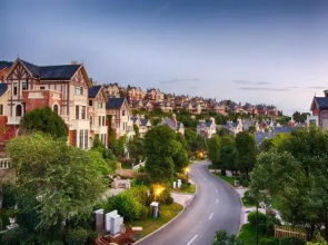Tengchong Jade Holiday Hotel