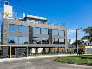 Studio Em Condomínio C/ Piscina 700m Praia Sti210