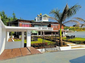 Emerald Villa