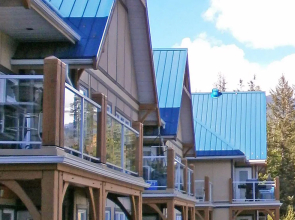 Kaslo Bay Condominium