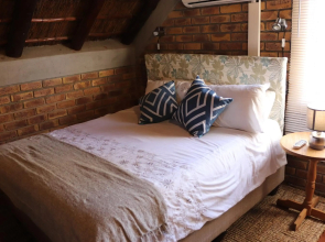 Mellivora Lodge