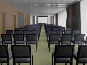 Отель Holiday Inn Dubai Business Bay