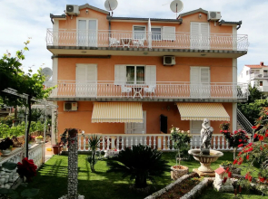 Apartments and Room Vikeli