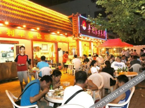 Fengli Holiday Hotel(丰利假日酒店（青岛火车站栈桥店）)