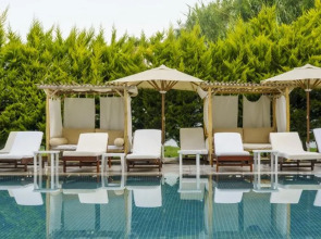 Qinn Hotel