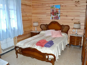 House With 5 Bedrooms in Morales de Rey, With Enclosed Garden and Wifi Near the Slopes
