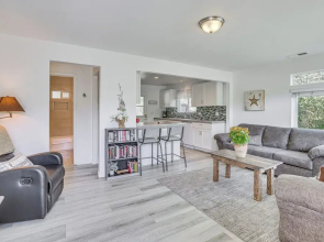 2 Blocks to Beach: Dog-friendly Oceano Cottage