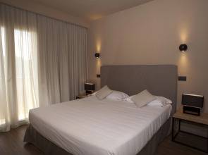 Hotel Select Suites & Spa / Apartments