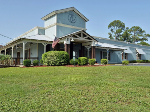 Laketown Wharf by Vtrips