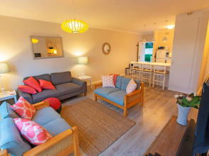 Lazur Holiday Apartment Wilderness