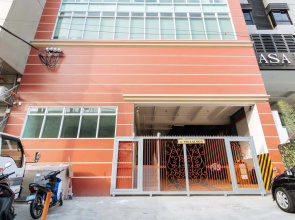 RedDoorz Plus near UST Manila