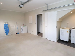 1-6 Apartments on Jones Cres