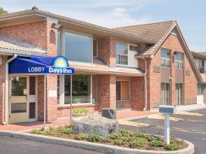 Days Inn by Wyndham New Haven