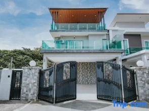 Ipoh Midtown VastblueEscape Pool Villa 6B6B @23Pax