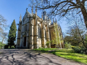 Brabon Road House By REDWOOD STAYS