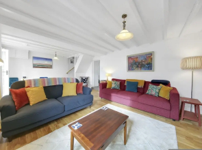 Host Stay Westbury Cottage