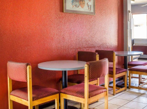 Rodeway Inn Winslow I-40