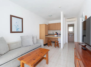 Apartamento 13 con terraza y piscina en Corralejo