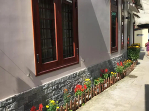 Light Sky Homestay