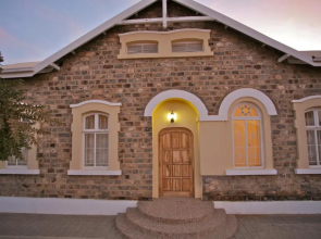 Schuetzenhaus Guesthouse