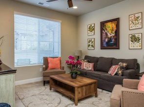 Desert Sunstone 3 Bedroom Apts
