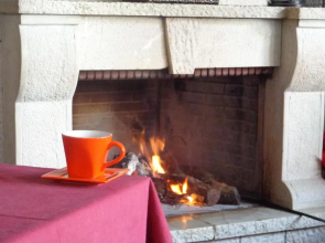Alonaki Guesthouse