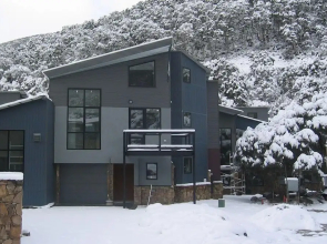 Snow Stream Accomodation