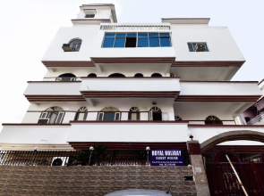 OYO Flagship 44546 Royal Holiday