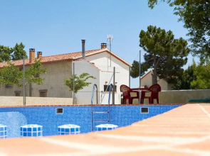 House With 4 Bedrooms in Yeste, With Wonderful Mountain View, Pool Access and Enclosed Garden
