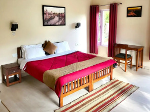 Majkhali Woods Ranikhet By Himalayan Eco Lodges