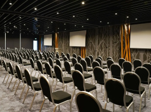 Al Khoory Sky Garden Hotel