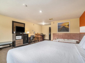 Super 8 Traverse City Mi