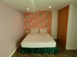 Rod Fai Fah Apartment