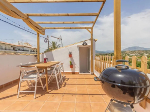 Wonderful Views Terrace 3BR Cottage - BBQ - AC