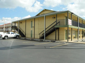 Delux Inn Tulsa
