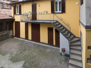 DomusBergamo - Apartment in Historic Street