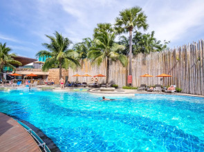 Курортный отель The Beach Heights Resort