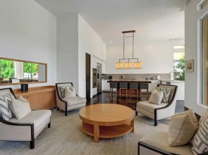 Legends by Avantstay Stunning Golf Villa Featuring Spa, Pool & Fire-pit