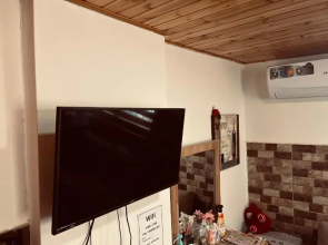 IBN Khaldoon Hostel