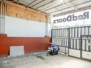 KoolKost Syariah near Universitas Diponegoro 2