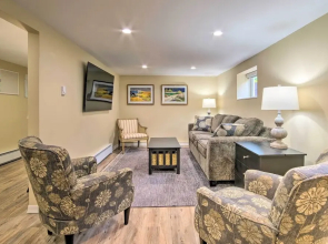 Cozy North Bend Getaway in Walkable Location!