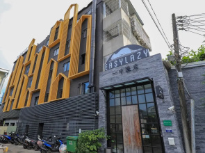 Taichung Easylazy Inn