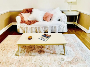Front Street Suites