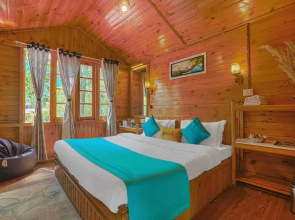 Pax Hotel Rock Villa