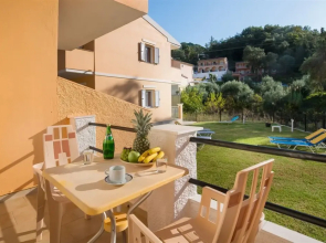 Odysseus Apartments
