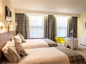 The Sitwell Arms Hotel