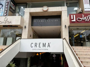 3 Bedroom House in main blue area f-6