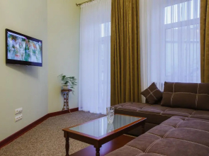 Gsm Apartment at Kiev Train Station