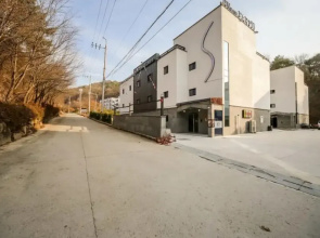 Hapcheon Jun Hotel Pension