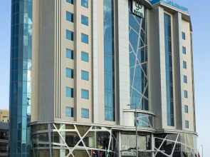 Green Park Hotel
